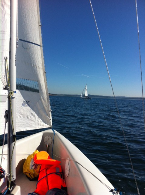 Sailing close-hauled to east with the C55